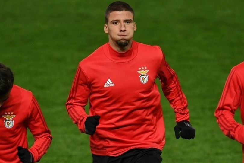 Barcelona Resmi Gaet Bek Tangguh Portugal untuk Perkuat Lini Belakang 2025