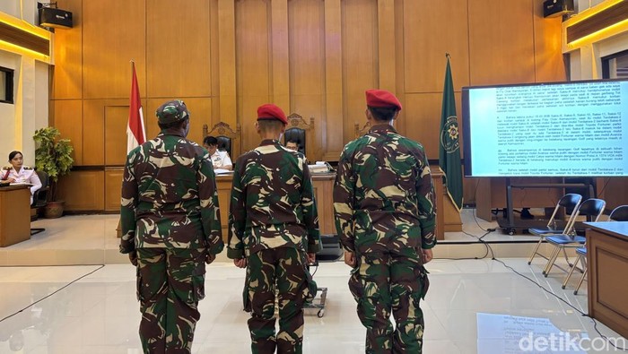 Tiga Prajurit TNI Dituntut Hukuman Penjara dalam Kasus Pembunuhan Kepala Cabang Bank