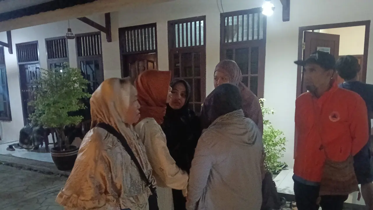 Keluarga Berharap Pencarian Lima Jurnalis Hilang Dilanjutkan Setelah Batas Operasi SAR